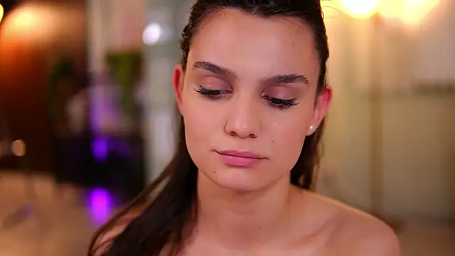 Lena_Laurent live sex cam