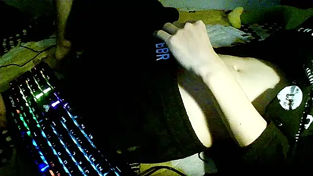 kangc369 (M young) - Wank + cum - thu dam!