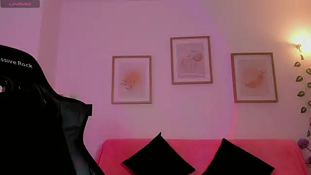 aleja_montiel__ webcam