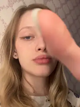 StarFrom_Hell webcam