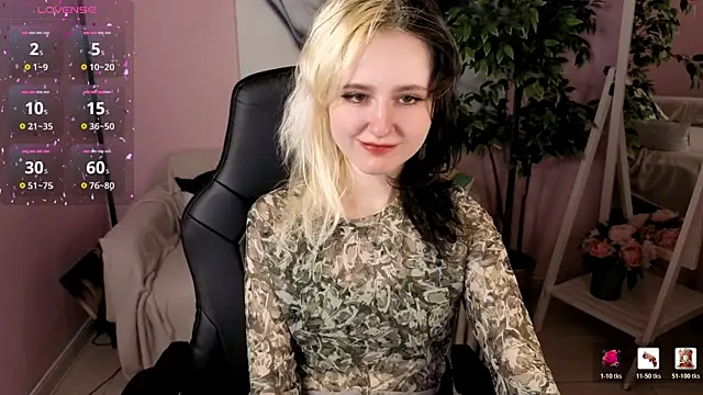 linaveritas (F young) - last tipper gets lovense control 4 min!