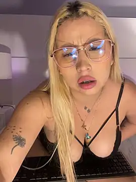 Aliss_Taylor1 webcam