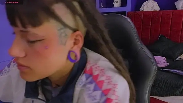 _sharlotte777 webcam