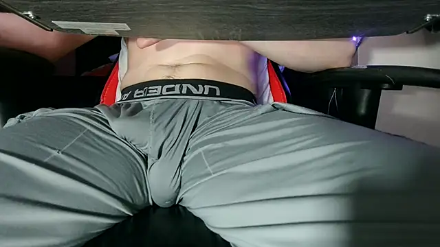 Dick_and_muscles webcam