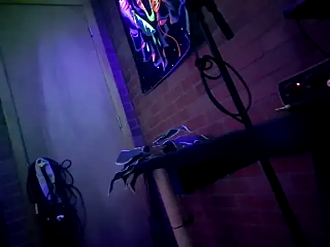 chronic_vibez webcam