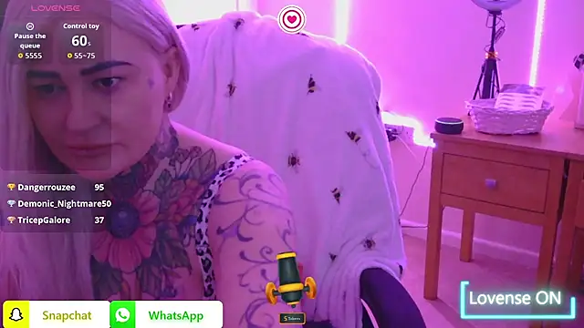 emobarbiedoll webcam