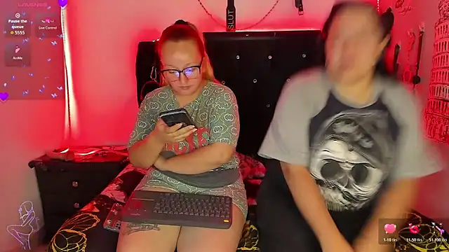 katieeandsharonn webcam