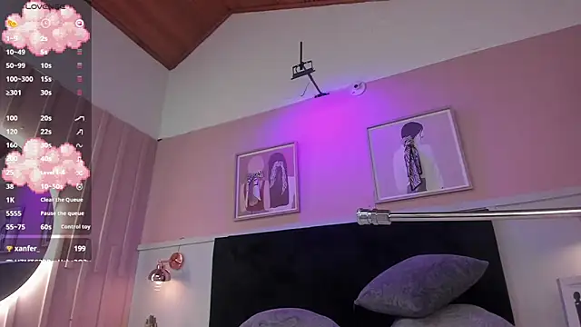 elodie_walker webcam