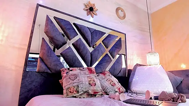 annie_vega17_ webcam