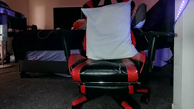 Dick_and_muscles webcam