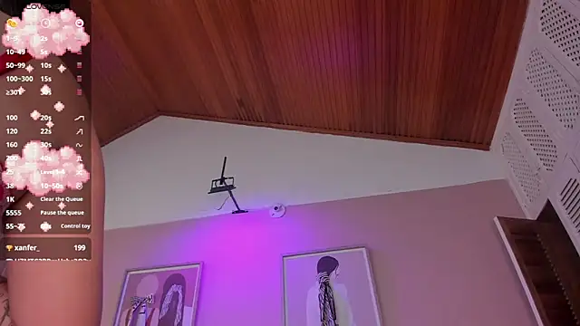 elodie_walker webcam