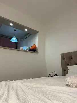 IrisBlues live sex cam