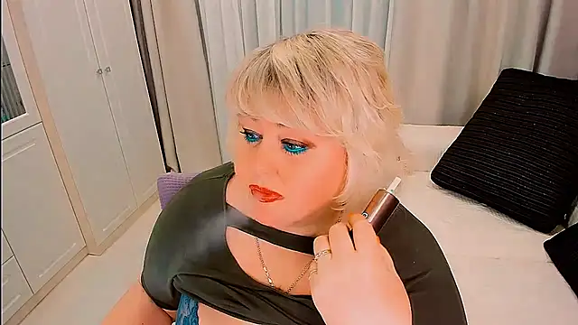 BIGTITSBBW webcam