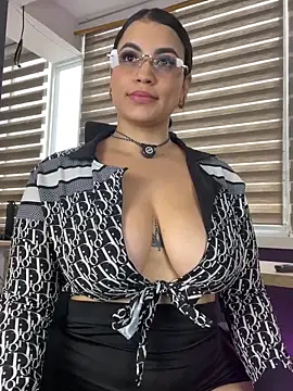 AlynAllen live sex cam