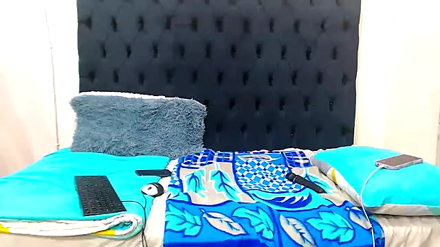 Dark_Slim_Thick webcam