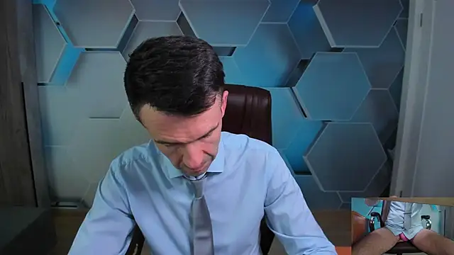 stevetiger (Ask my age) - naked