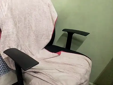 calme_odl1 - Calme_odl1's free webcam - UK Sex Cams