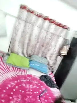 hornypiu697 (F milf) - Full nude with ass show