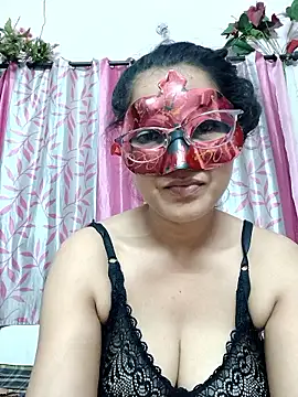 thanusi_2 - Thanusi_2's free webcam - UK Sex Cams