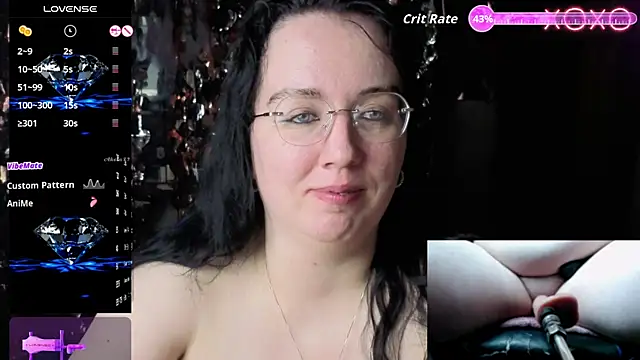 LeonaHarrison webcam