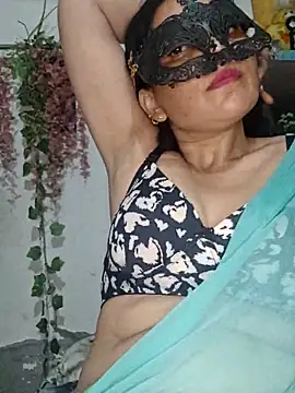 BhabhiPooja69 webcam