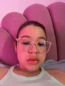 Lucyklein2022 webcam