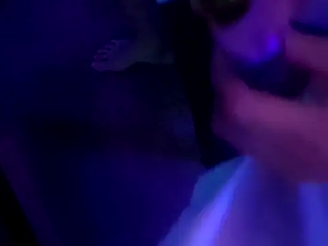 chronic_vibez webcam