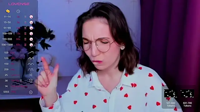 KindHazelHere_ webcam