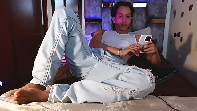 DannyPhantom555 webcam