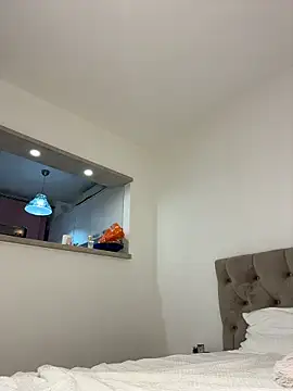 irisblues (F milf) - LetMeSuckYourDick+:gift:4LT