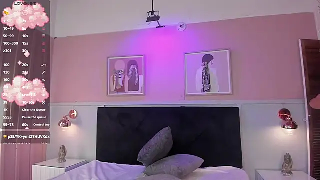 elodie_walker webcam