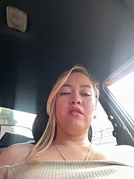 Danielavegax live sex cam