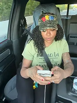 HaloRodeoLover2 live sex cam