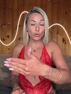 petrouchkaaa_ webcam