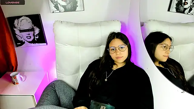 SamanthaRoldaan webcam