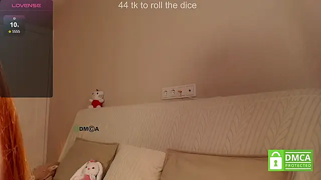 lulu_moonmoon webcam