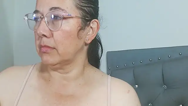 maturepriscila webcam