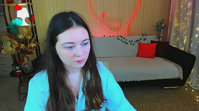 AlluringLookk webcam