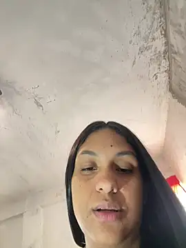 Messy-diana21 webcam