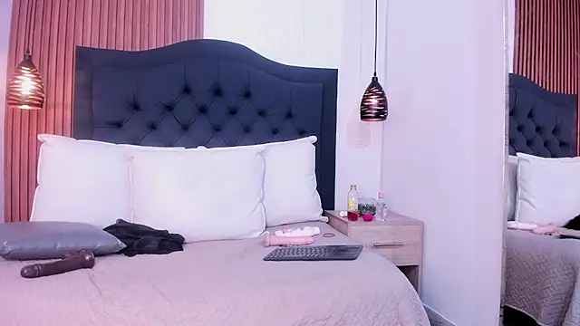 Cataleya_marinn webcam