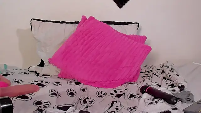 Emily_Rousess webcam