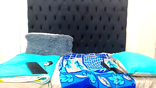 Dark_Slim_Thick webcam