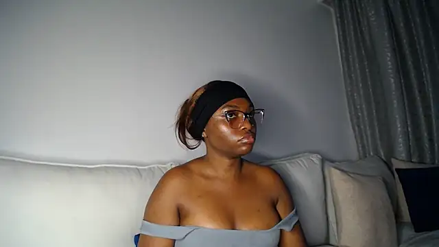 Pretty_Liya08 webcam