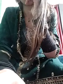 Webcam Model (Noor_Darliing)  is live.Free join now!