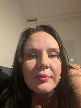 wet_nastyacurves webcam