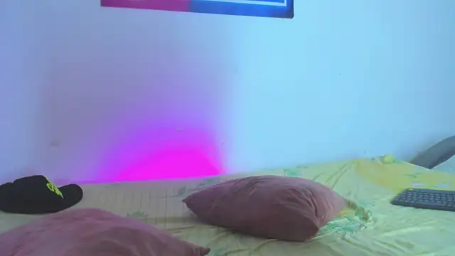 Pleasure_boys_hot webcam