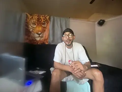 ThrowedWorldWide webcam