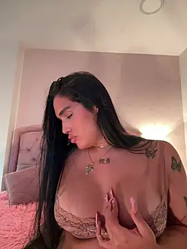 Bella__Wood live sex cam