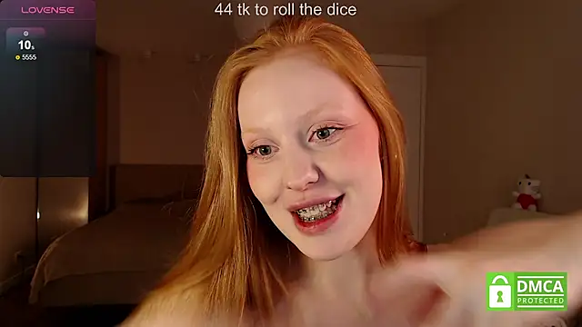 lulu_moonmoon webcam