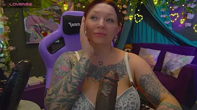 BlackedBarbie webcam